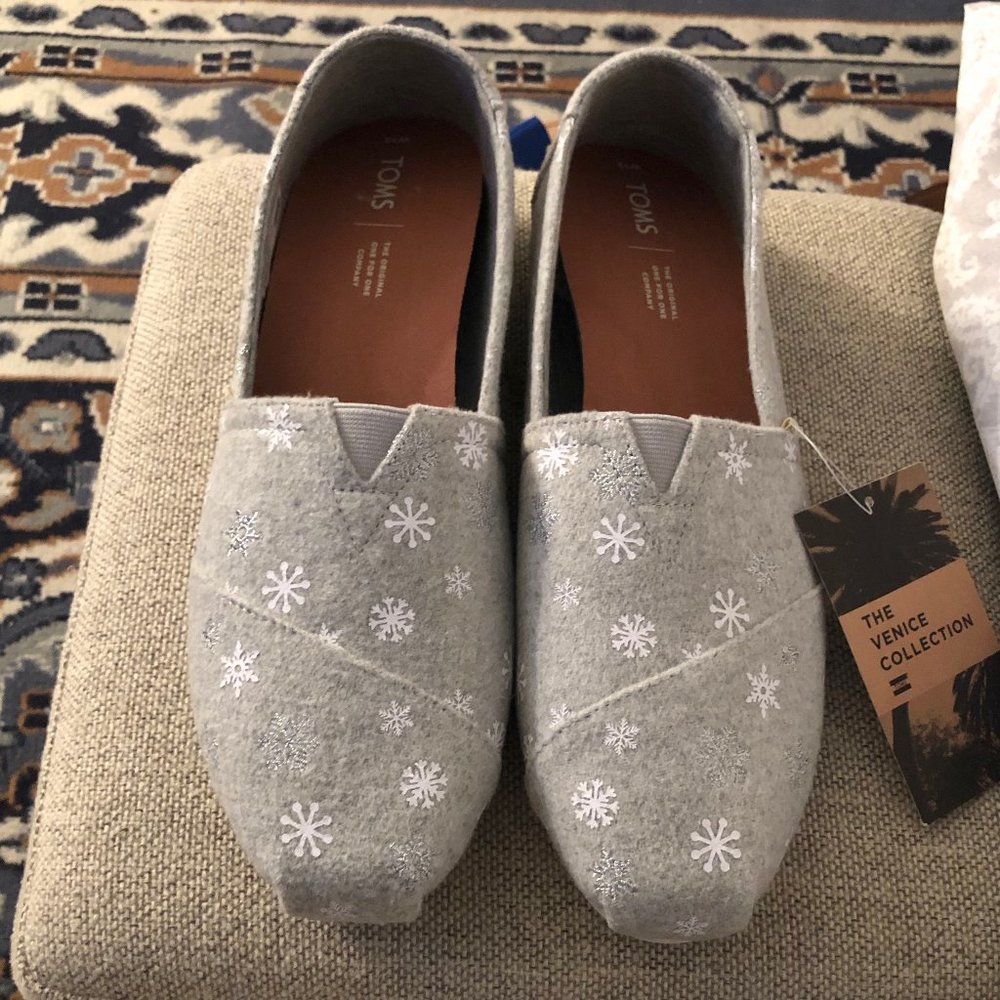 TOMS Classic Slip-Ons Sz 12